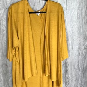 LuLaRoe Lindsay kimono